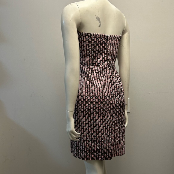 Banana Republic Silk Blend Strapless Dress in Pink and Black Pattern. Pockets - Picture 16 of 16